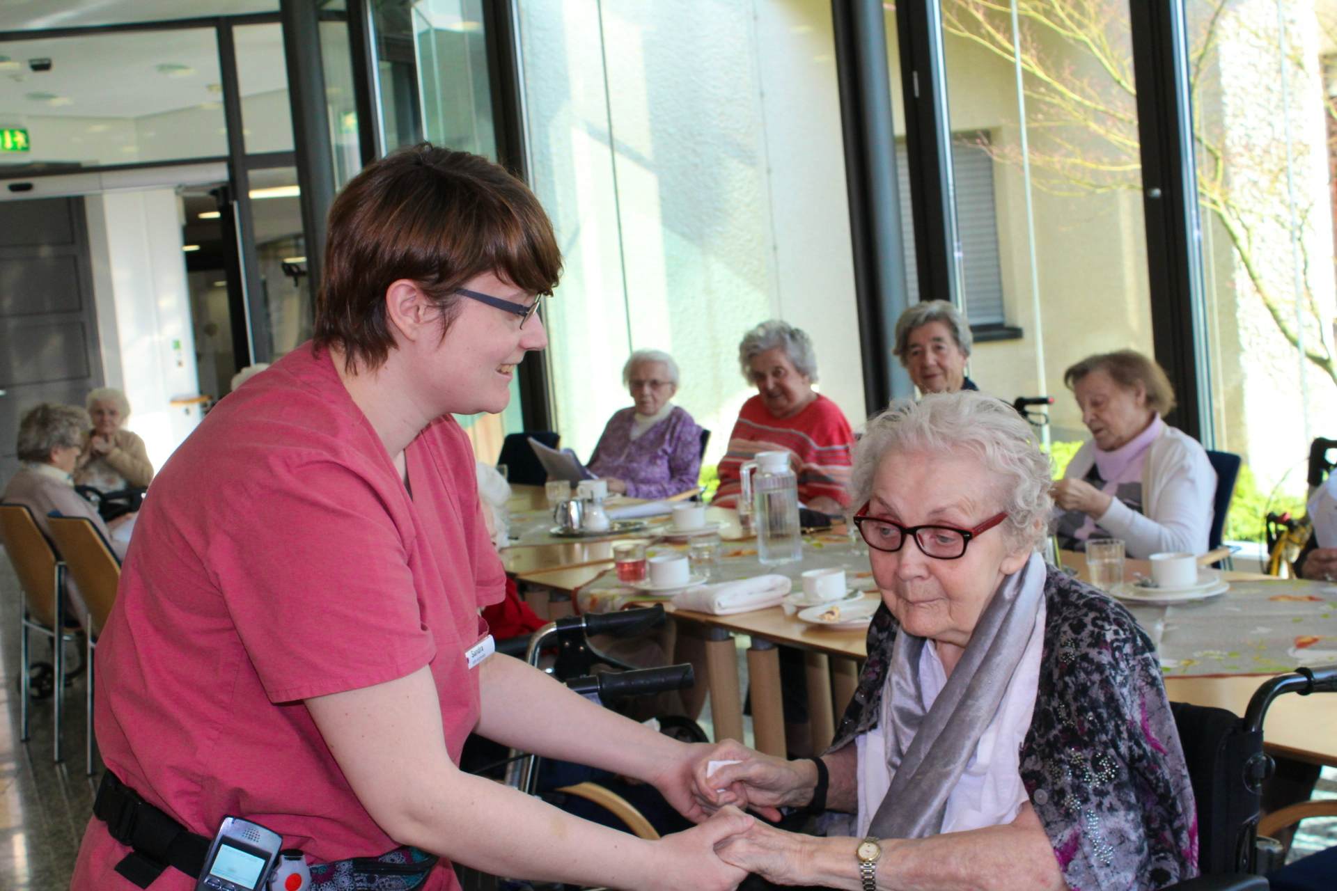 Attitude de service Sandra et pensionnaire